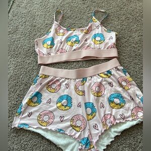 Donut 2 Piece PJ Set Women’s  Elastic Under Breast and On Shorts  

Size XL